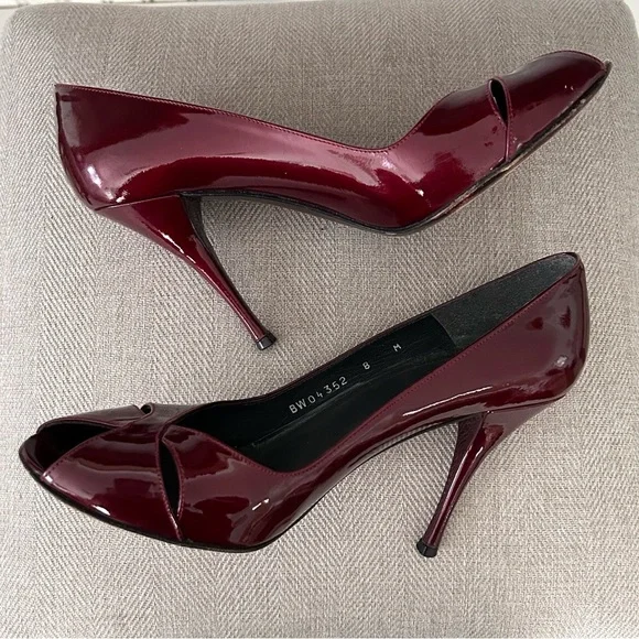 Stuart Weitzman Vintage Maroon Patent Leather Heels Size 8 - Picture 3 of 10